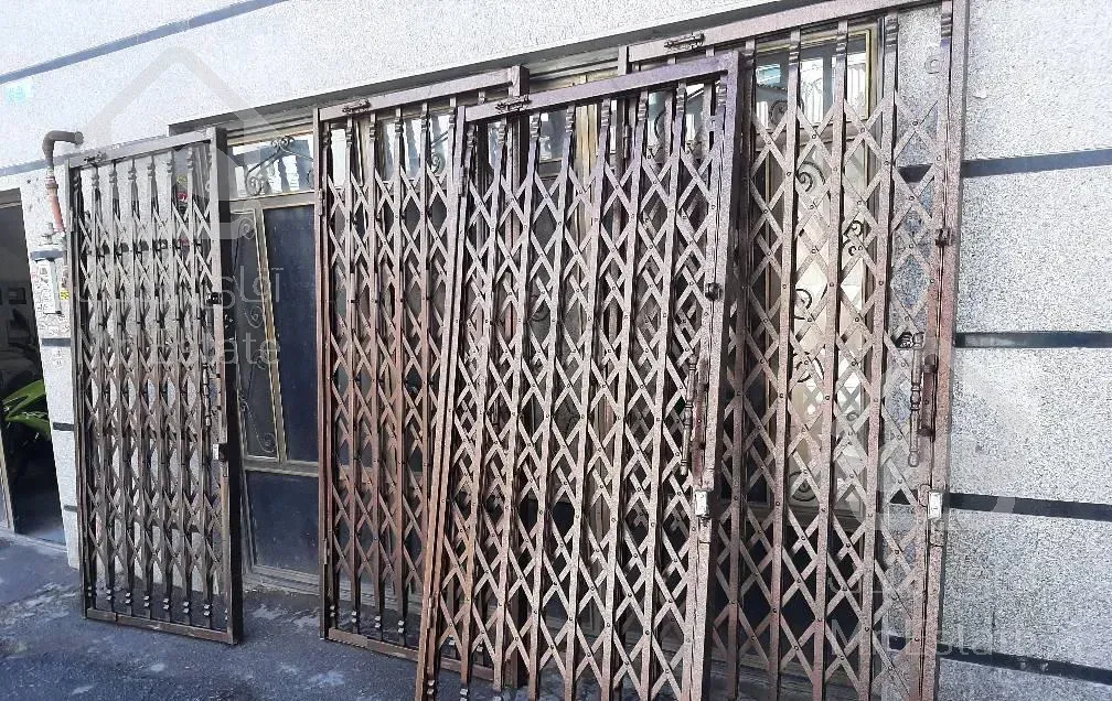 حفاظ نرده درب آکاردئونی آکاردئون پیروزی نظام آباد