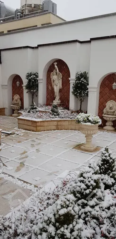 خرید و فروش آپارتمان مسکونی 275 متری در نیاوران