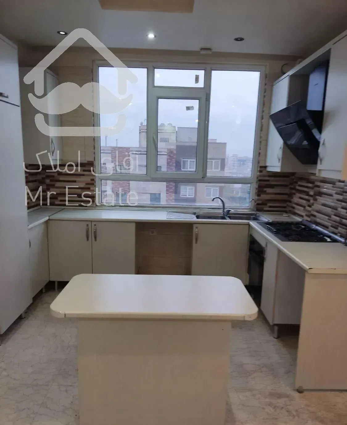 ۸۶ متر دو خواب   فرعی لویزان