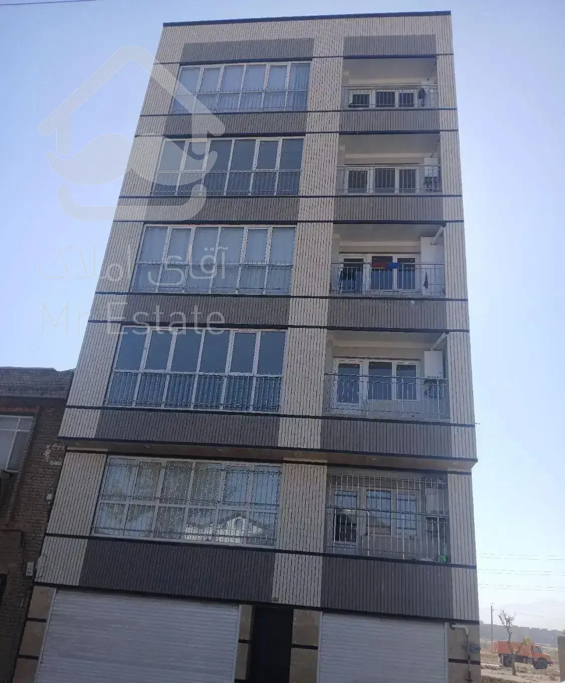 فروش آپارتمان ۱۲۴ متری ۳ خوابه در شهرک مدنی فاز ۱