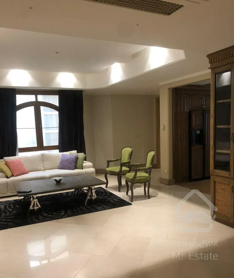 فروش آپارتمان ۳۳۵ متری ۴ خوابه در فرشته