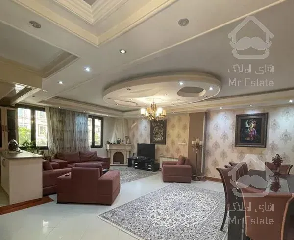 ۱۴۱متر/۳خواب/تک واحدی/نورگیر/صادقیه