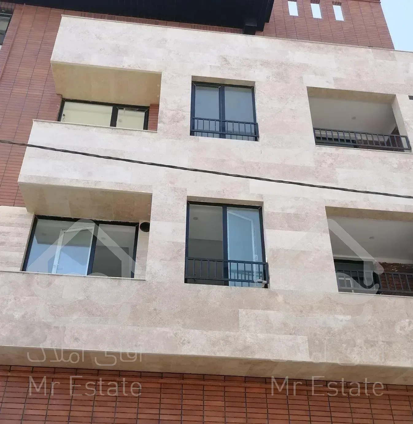 آپارتمان ۱۱۱ متر/ الهیه غرب/ منطقه۲۲