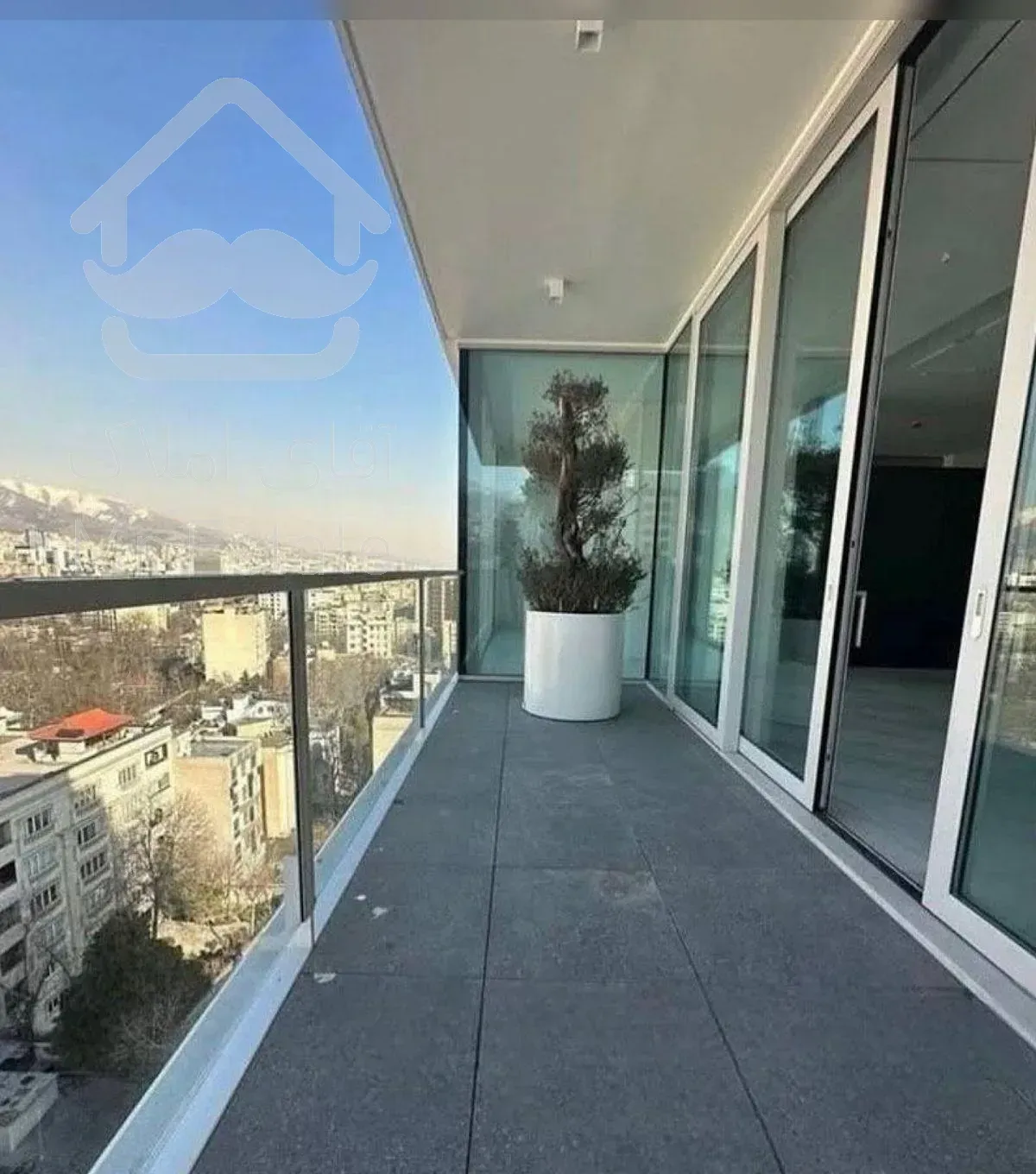 ۲۵۰ متر مدرن + ویو باغ سفارت + هتلینگ