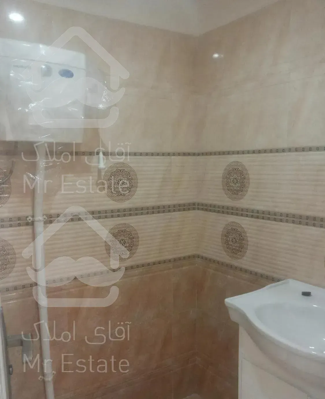 آپارتمان 123متر (فرجام-ساجدی) نوساز