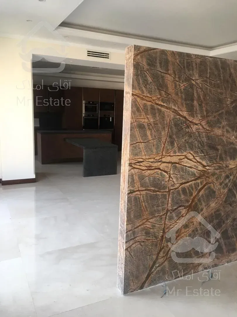 آپارتمان ۳۵۰متر نیاوران ۴خواب نوساز فول فرج باغ ویو تراس