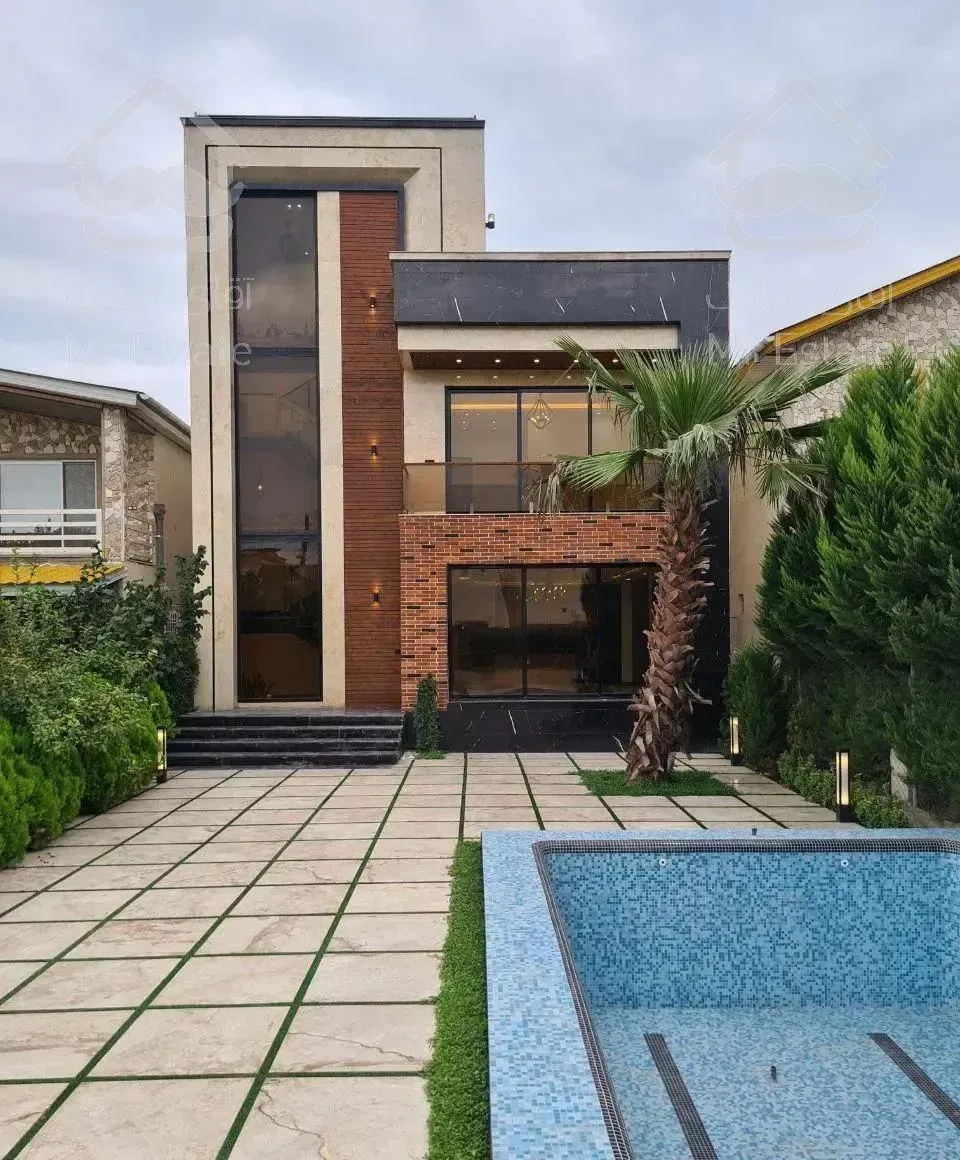 ویلا ۳۰۰مترزمین،استخر،پلاک ۱جنگل،خوش آب و هوا