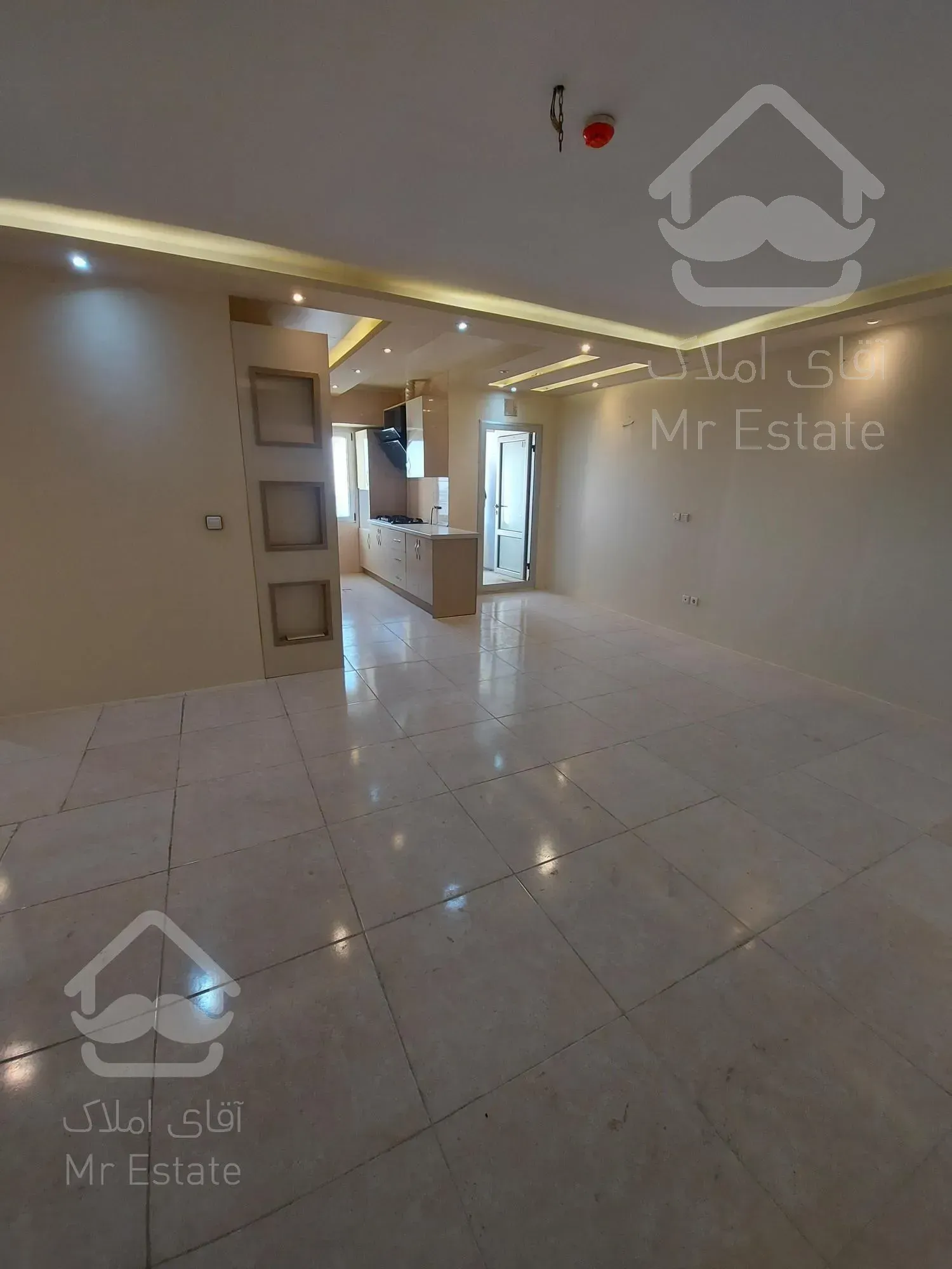 ۹۰ متری دریاچه جنوبی بدون مشرف