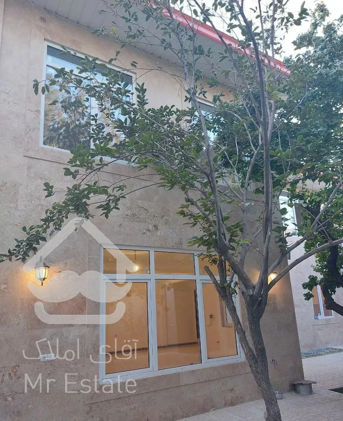 ویلا باغ غرب تهران 200 متری