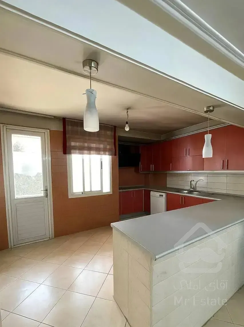 ۱۲۰ متر تک واحدی تهرانسر ۲ طرف نورگیر