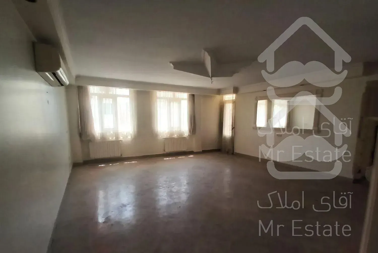 آپارتمان ۸۲ متری جمالزاده شمالی