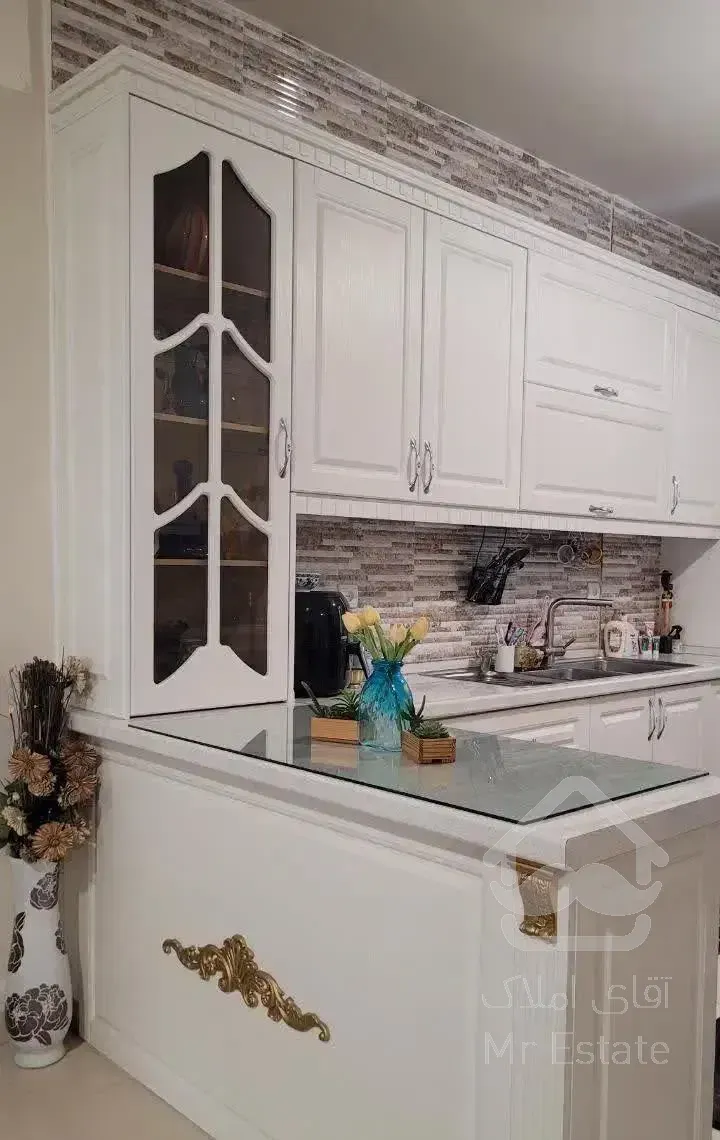 ۱۳۰ متر/ ۲خواب / فول امکانات       ( بازسازی شده )