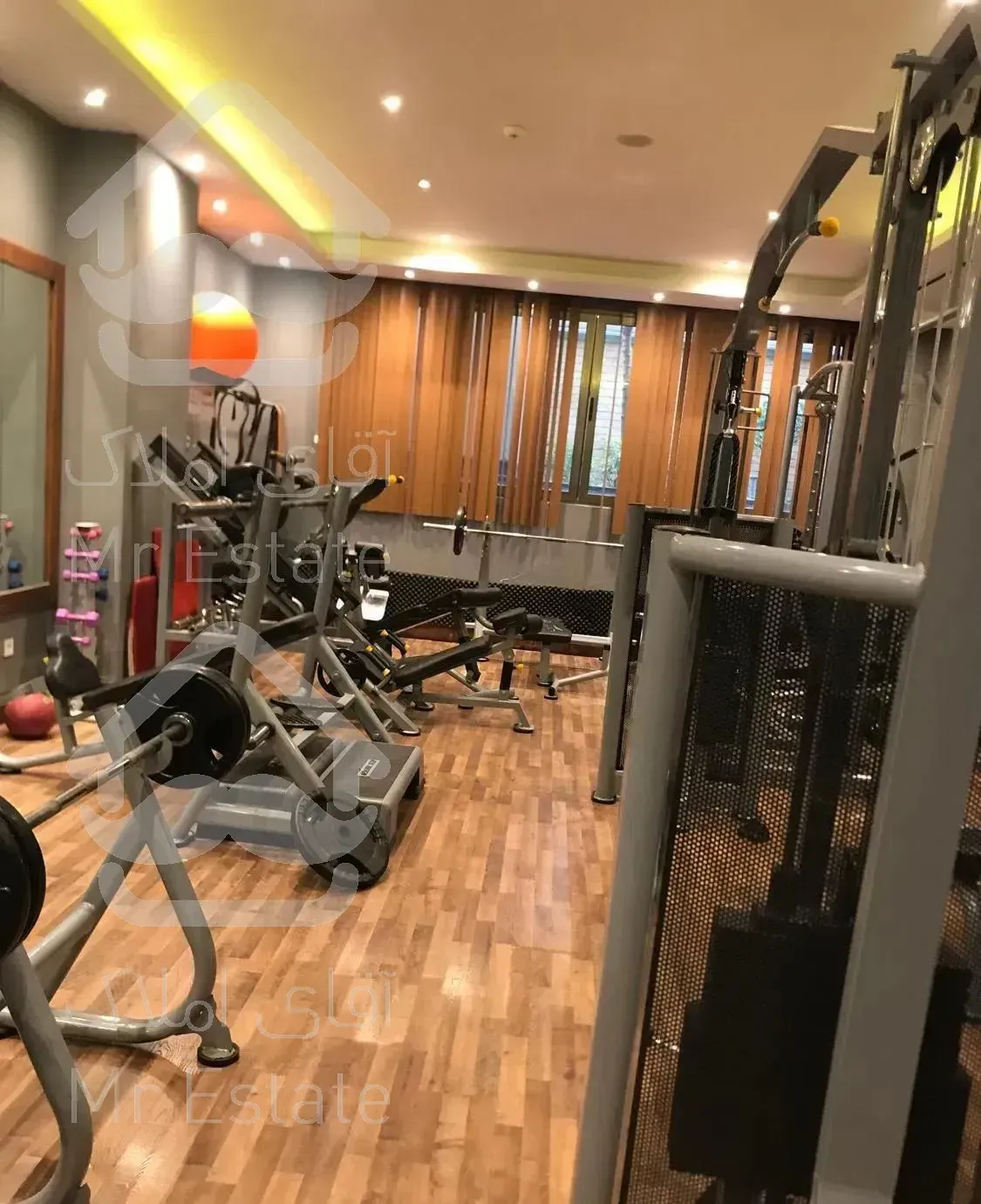 ۱۷۰متر/درکه/فول مشاعات/ساختمان برند