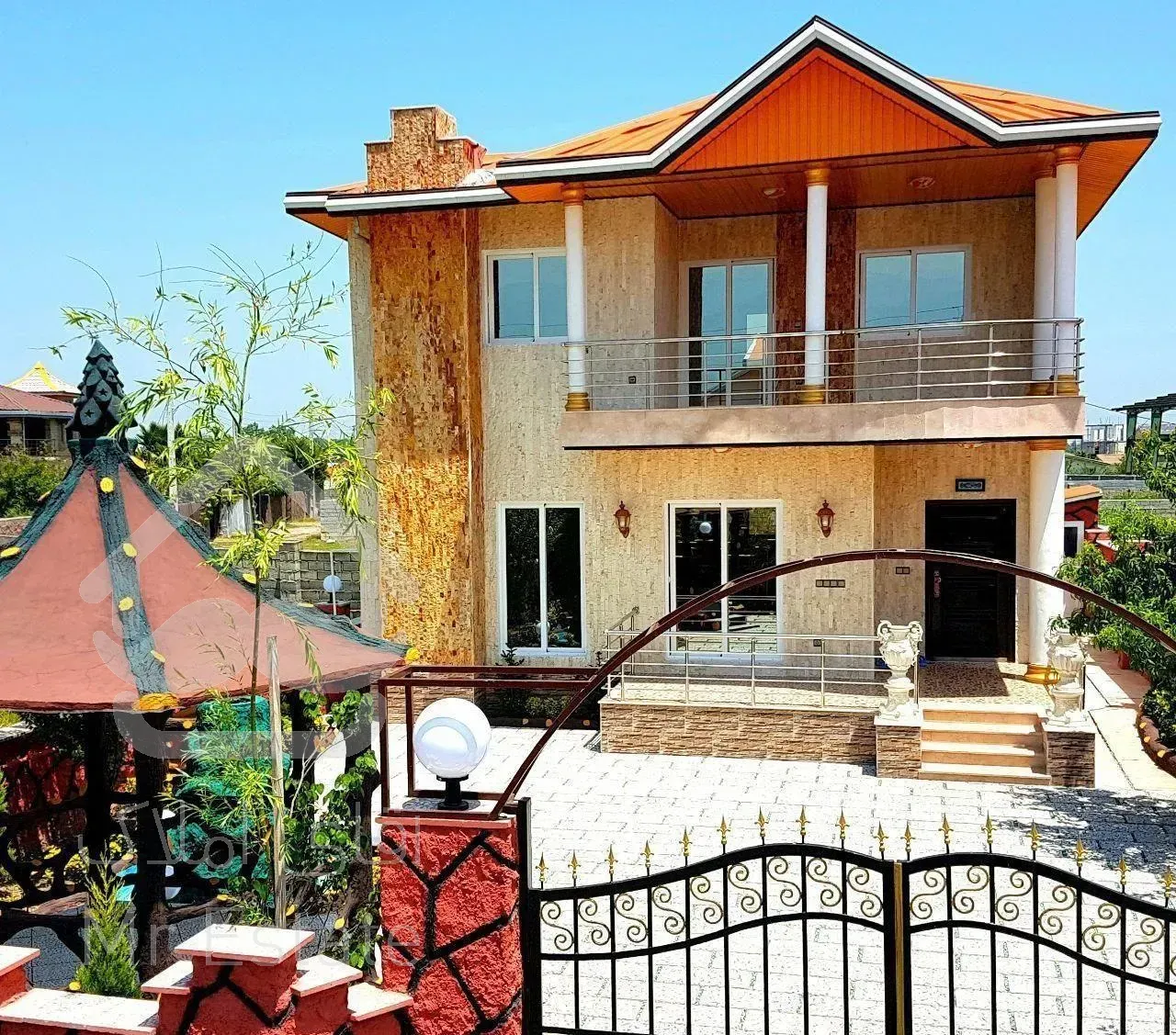 فروش ویلا، زیباتر و خوشگل تر از این ویلا ندیدی