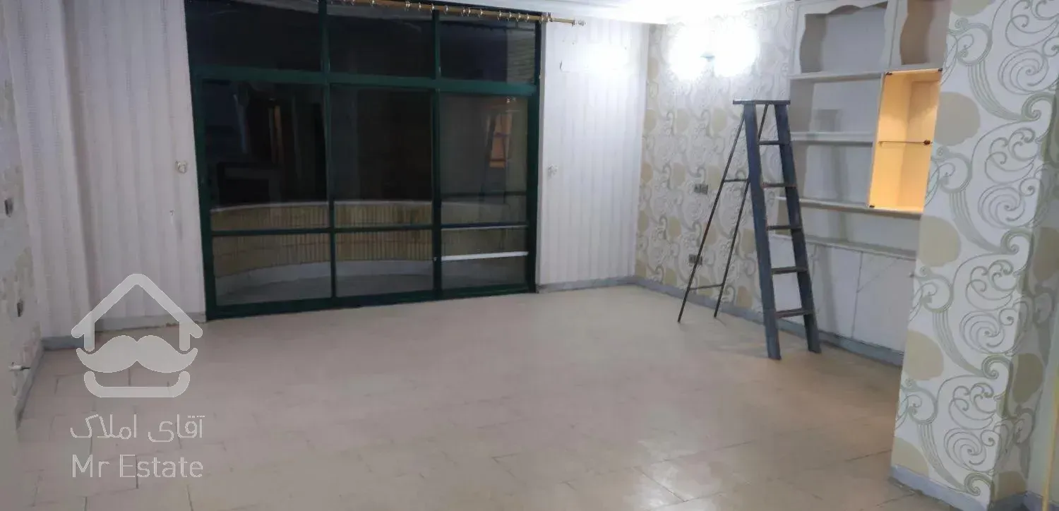 آپارتمان ۱۰۰متری ابتدای جی