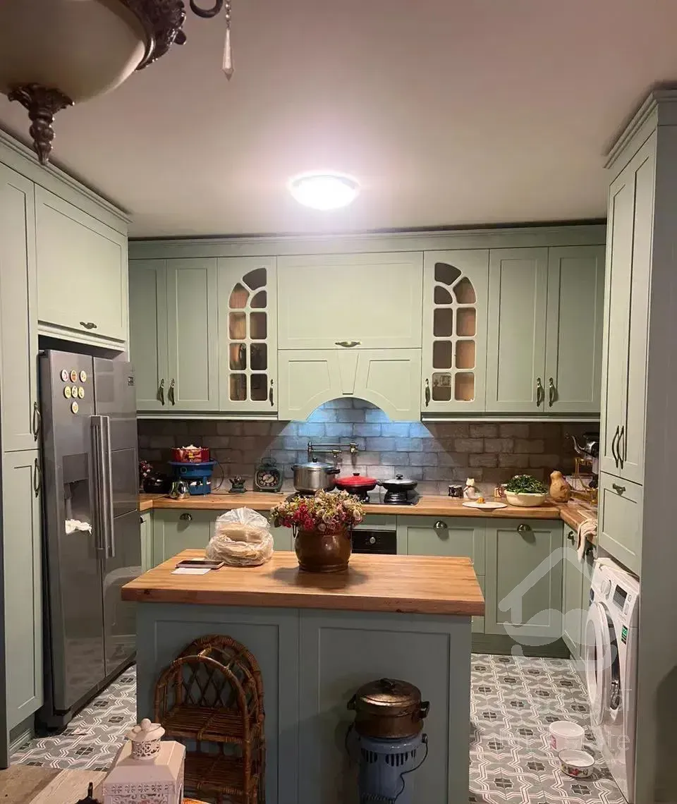 جردن (فرانسوی ساخت) ۱۰۰ متر          ۲ خواب