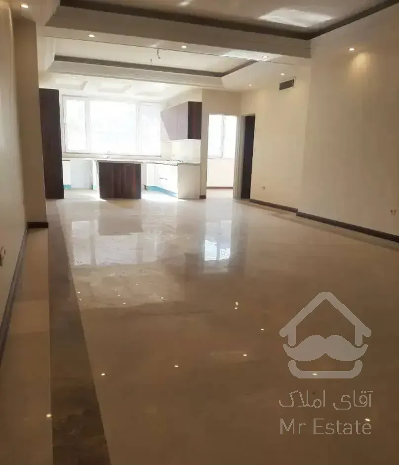 ۱۱۷متر کلید نخورده/ ۲ پارکینگ / رجب بلوکات