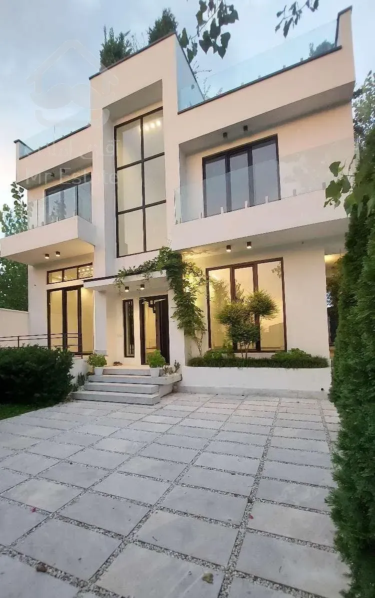 ویلا دوبلکس ۵خوابه استخردار روفگاردن