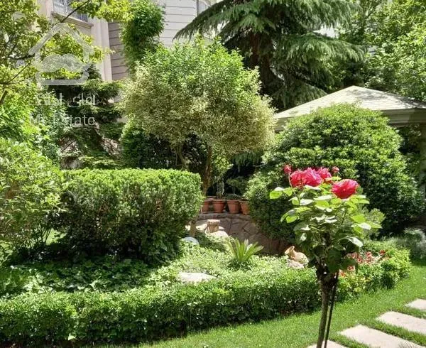 فرشته ۳۰۰متر برج باغ