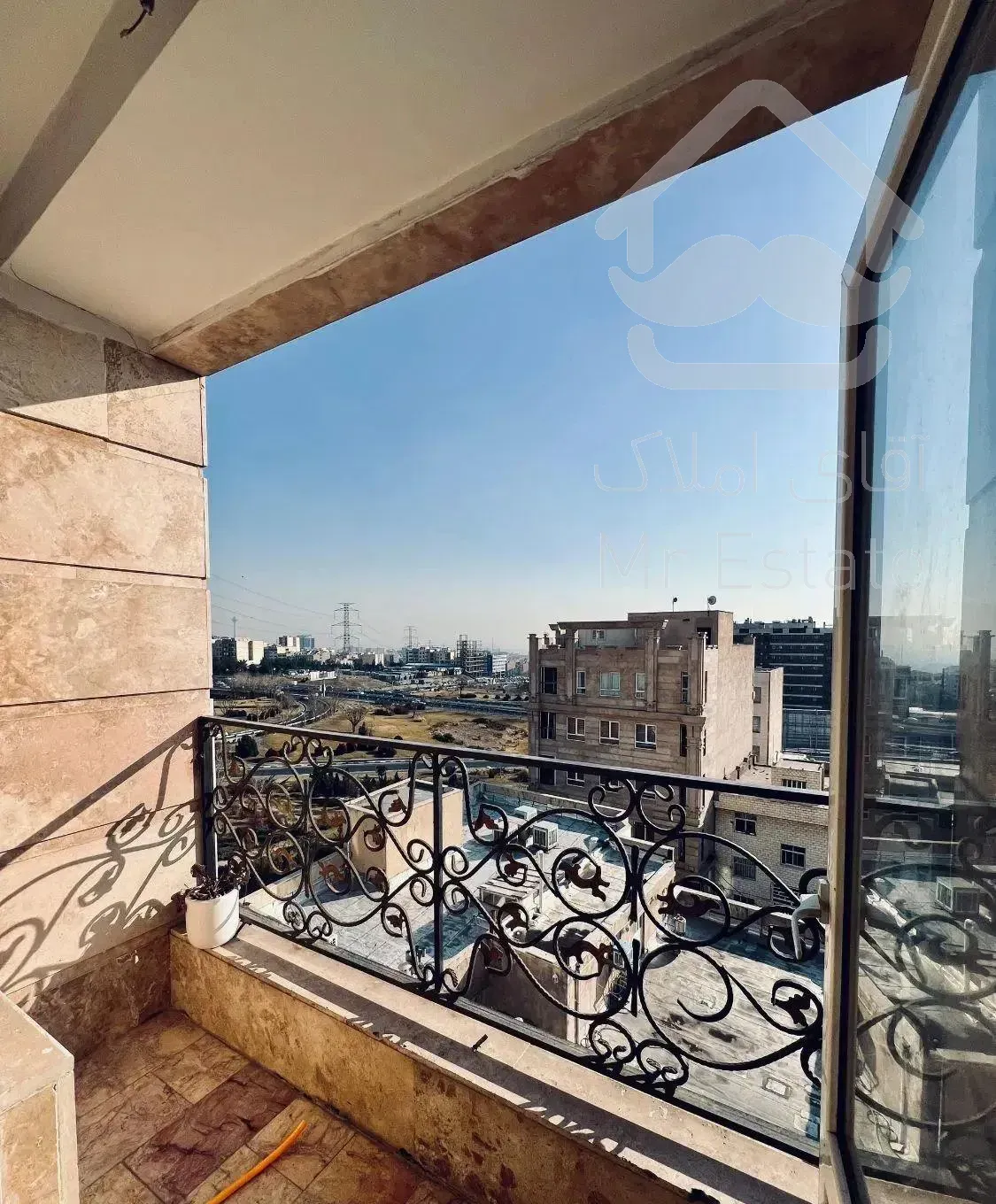 ۶۸ متر / فول امکانات / ویو ابدی