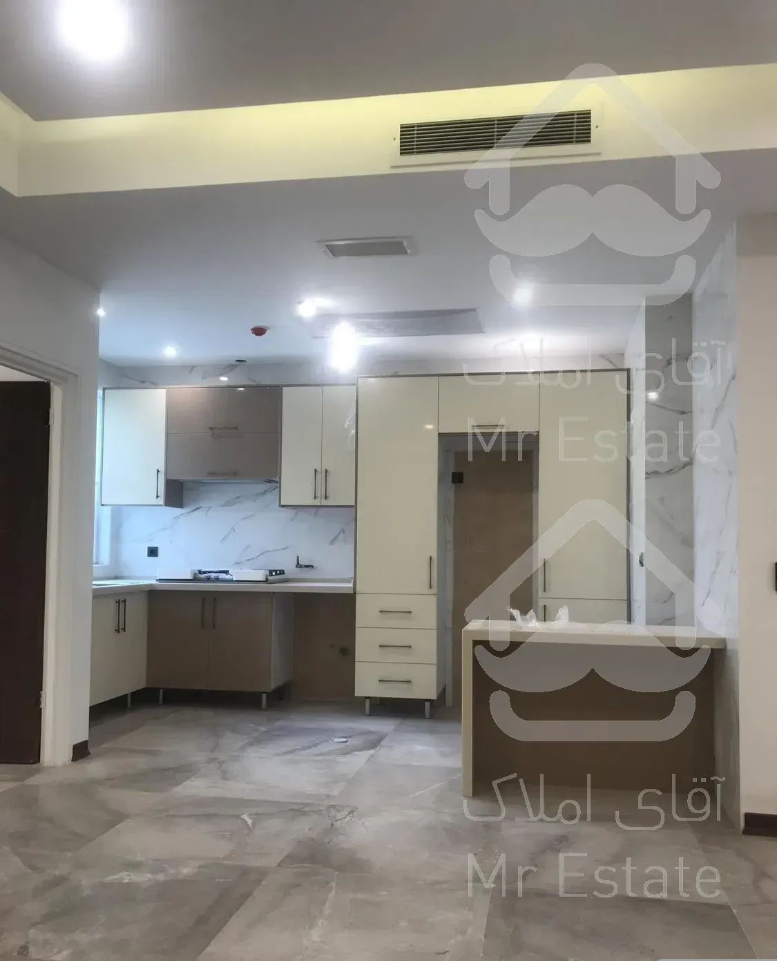 سعادت آباد 140 متر اداری میدان کاج