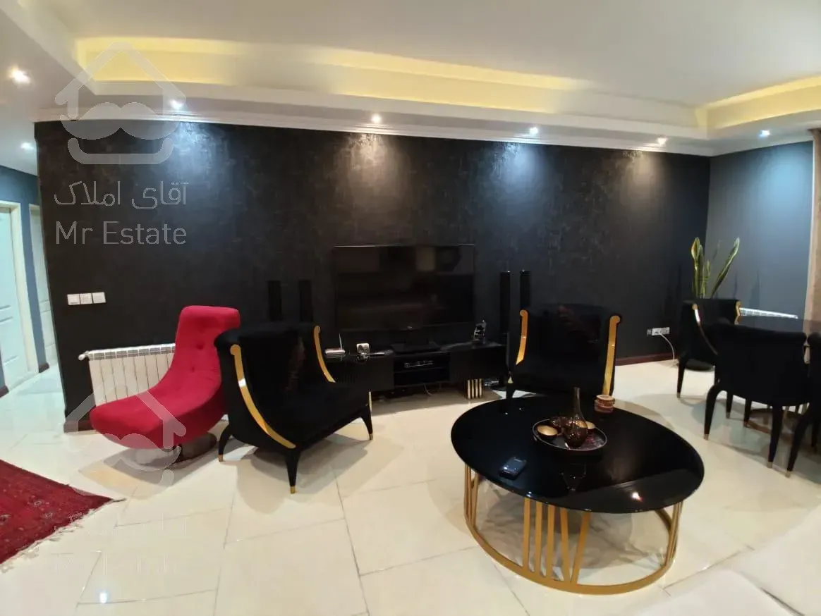 واحد ۱۲۹ متری در کنار دریاچه خلیج فارس با بهترین دید و امکانات