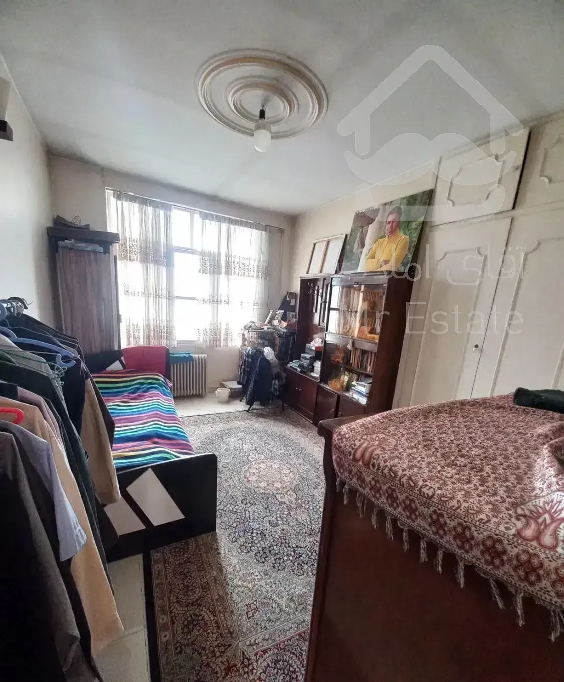 ۹۳ متر تکواحد فلکه اول صادقیه