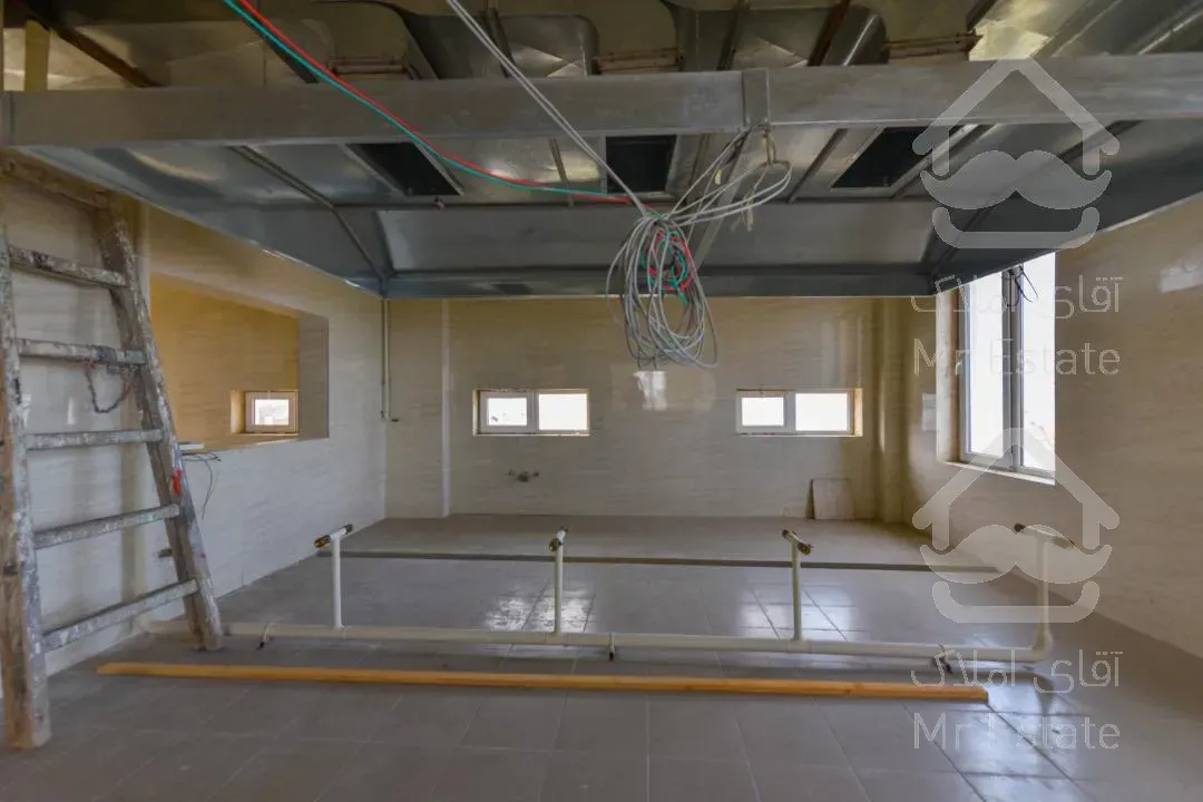 فروش هتل نو ساز کلید نخورده در پاسداران