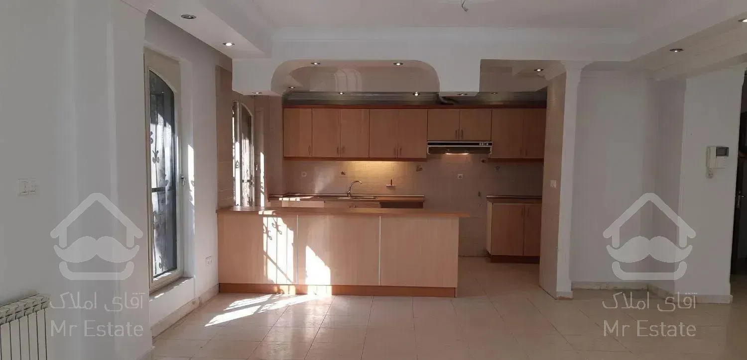 130 متر قلهک سه خواب