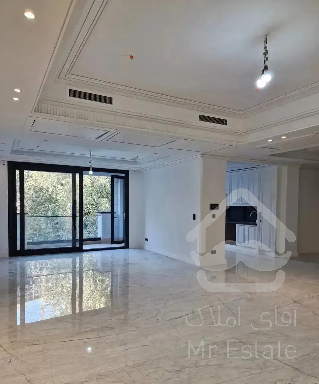 زعفرانیه / ۲۱۰ متر نوساز کلید نخورده