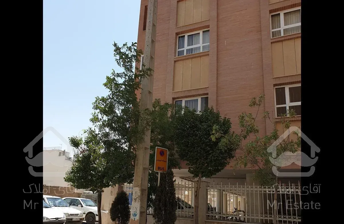 آپارتمان دوخوابه خ گلستان