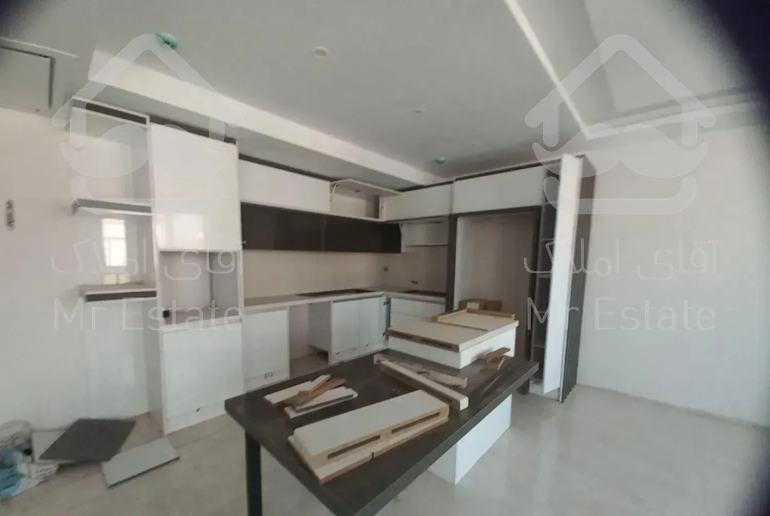 ۹۰ متر/نوساز کلید نخورده/میرزای شیرازی/ ورودی لابی