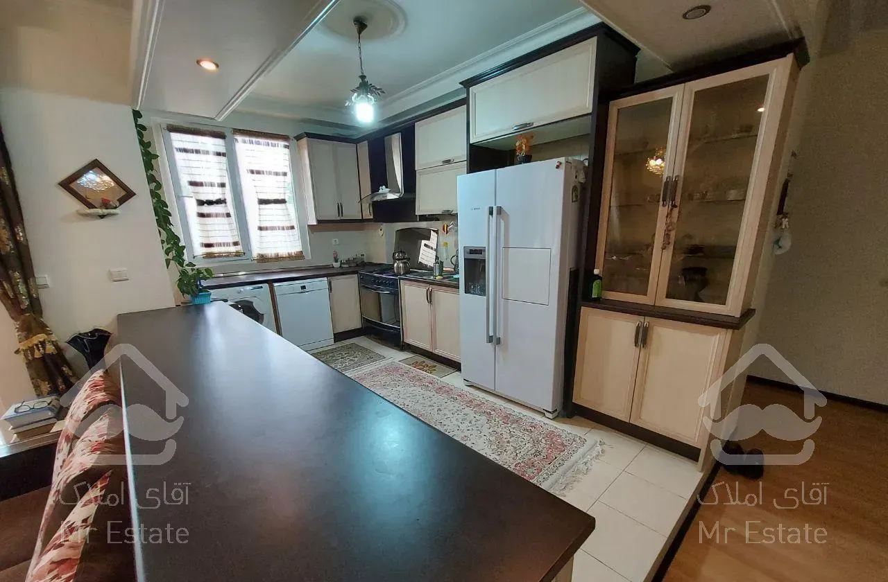 115متر شهرک ابوذر سوهانک ویو رو به پارک