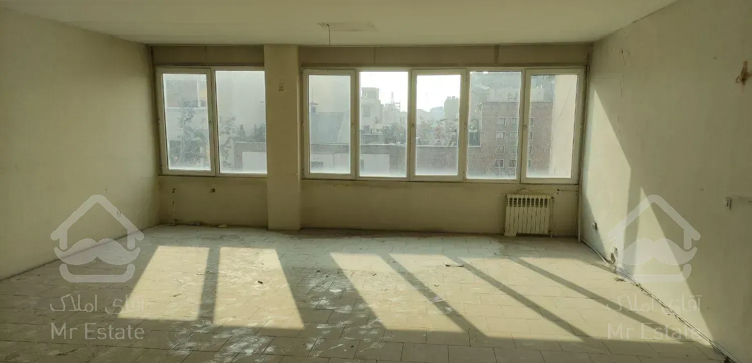 آپارتمان تکواحدی ۲۲۰متر ۳خواب