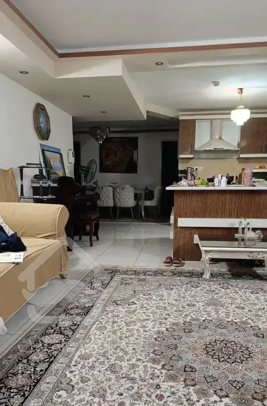 فروش واحد 110 متری طبقه اول خیابان مفتح