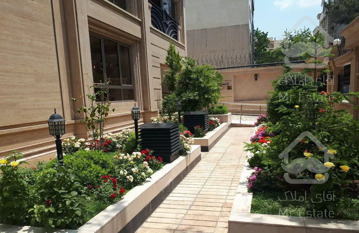 جردن / ۱۷۰ متری / فرعی اعیانی / رو به آفتاب