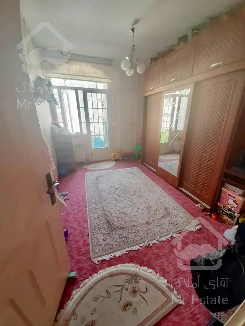 ۱۰۰متر آپارتمان واقع در صادقیه گلها