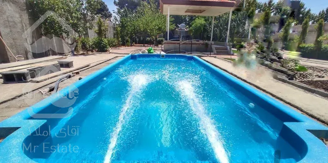 استخر فایبرگلاس