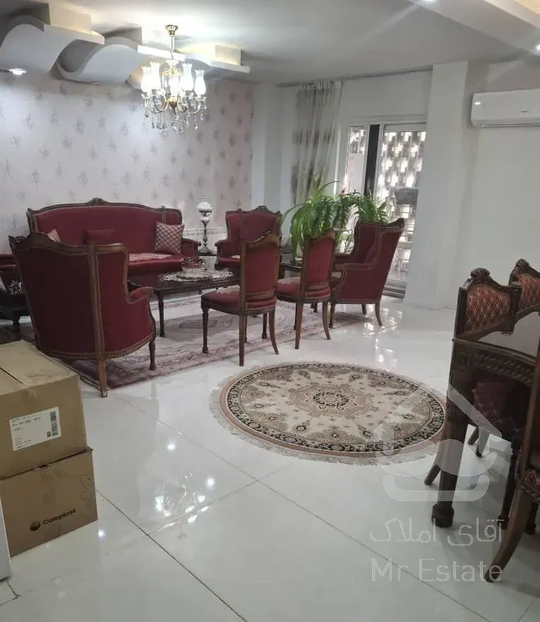 آپارتمان ۱۵۰ متری سه خواب در شهرک غرب/هشتواحدی