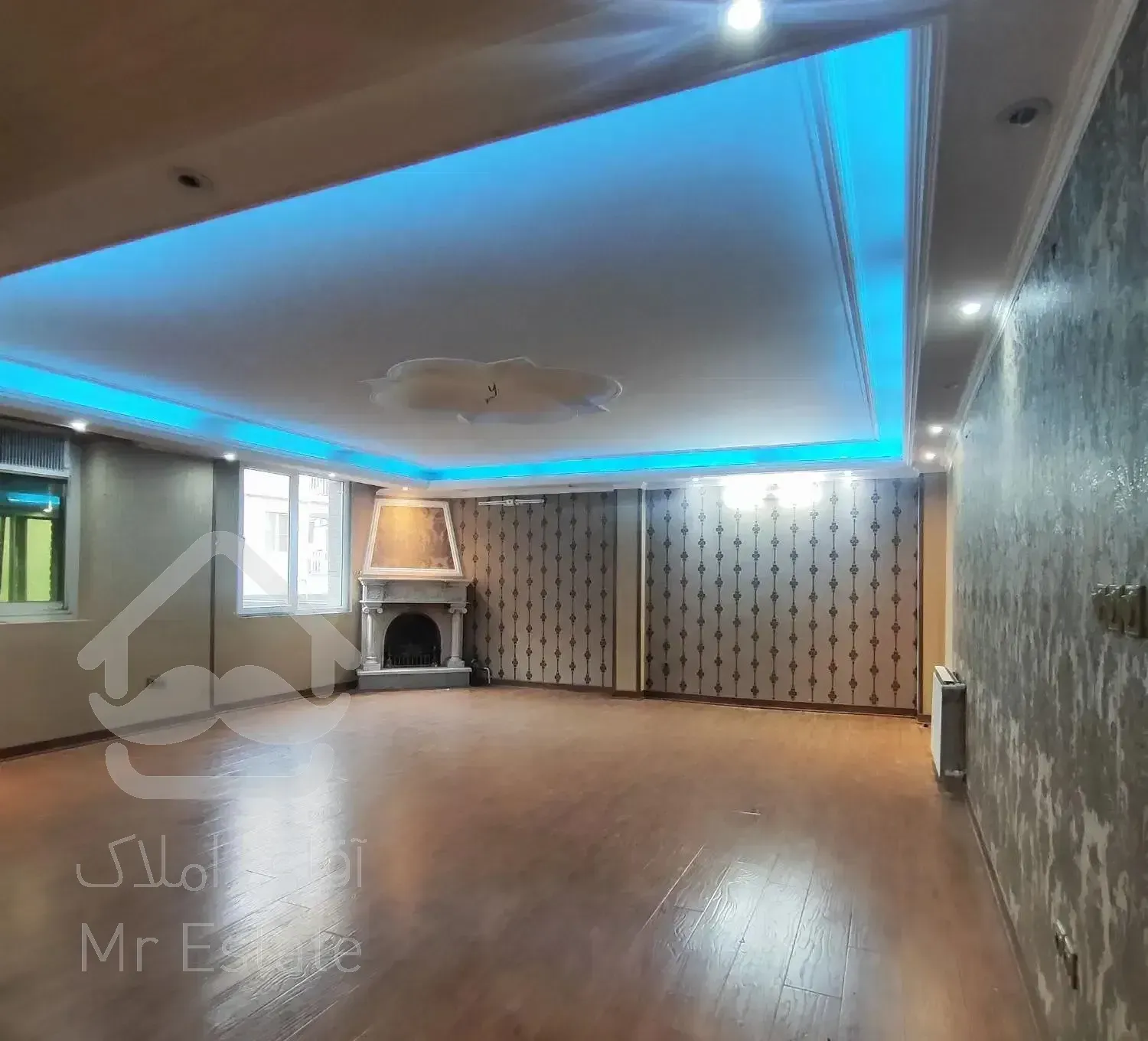 125مترفول امکانات غرق نور سه خواب مجتمع نواب شکوفه