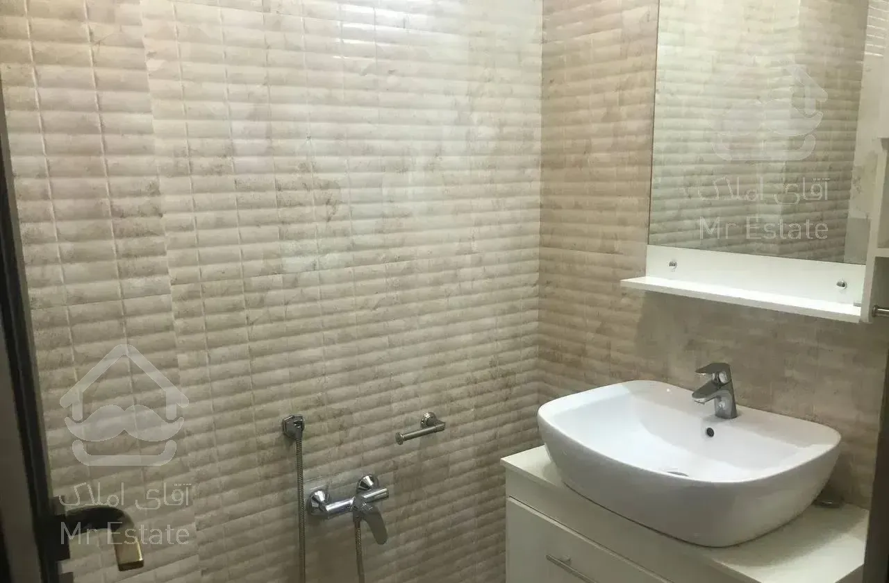 آپارتمان/۱۳۵متری /دوخواب /