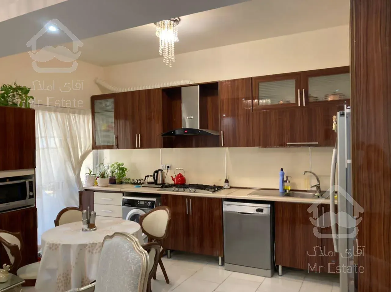 ۷۷متر۲خواب/فردوس شرق/لوکیشن عالی/بدون ضعف نورونقشه/سالن پرده خور