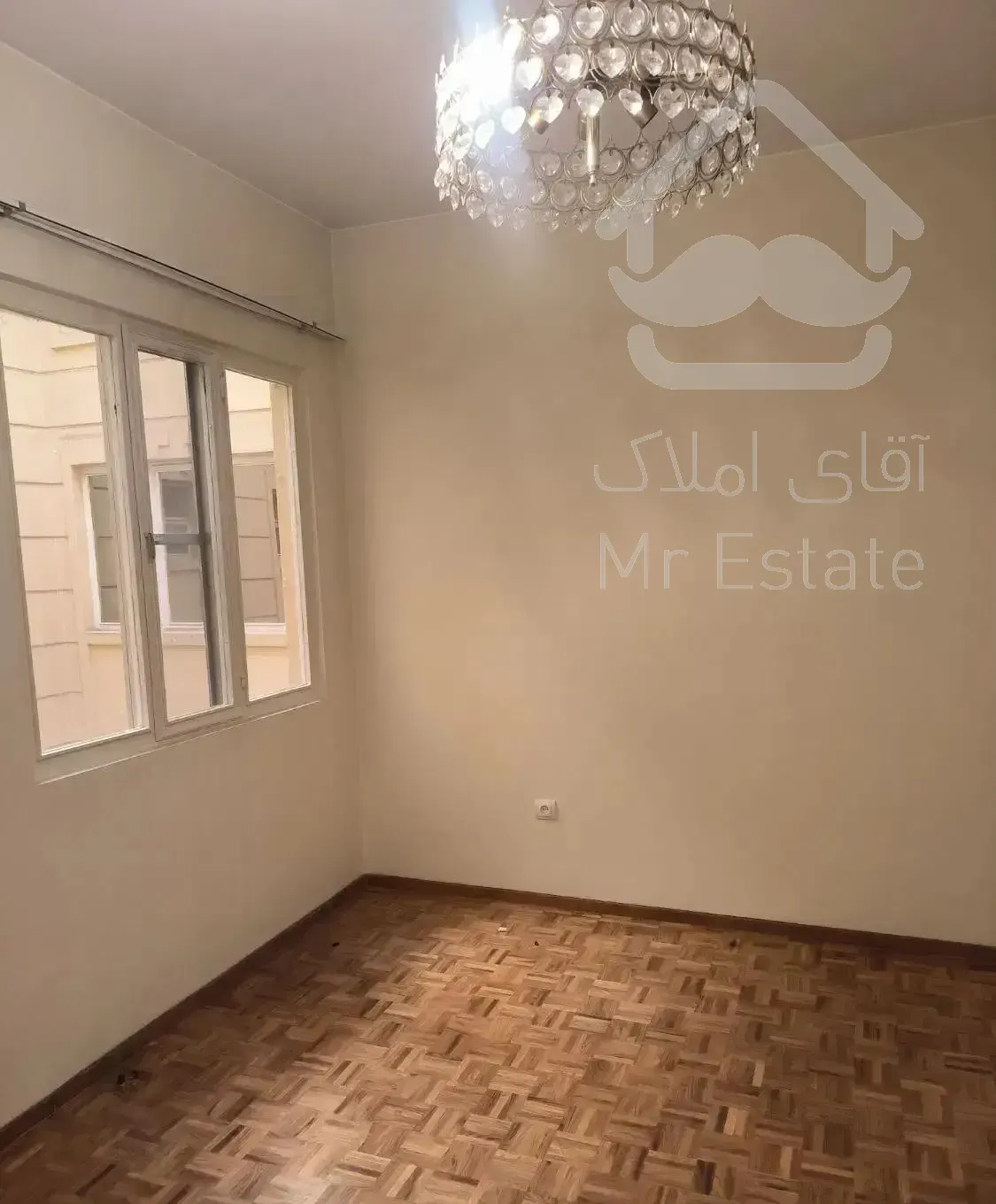 سهروردی ۱۶۰متر اداری لوکیشن بینظیر