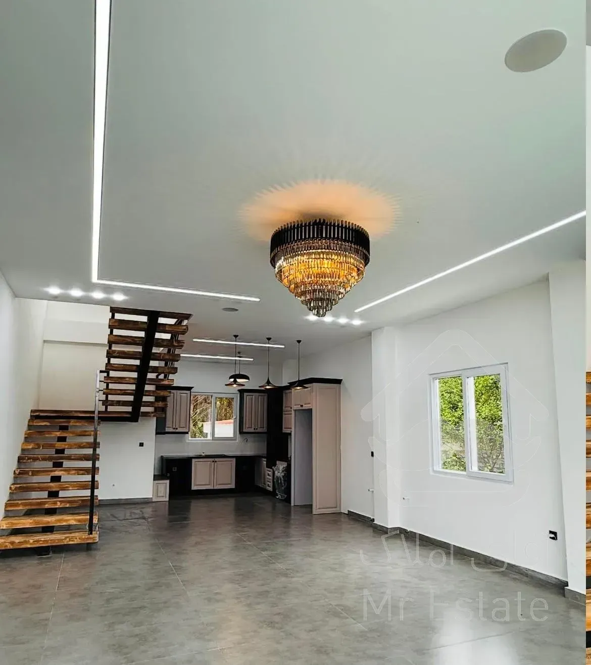 280متر ویلا مدرن مدارک کامل/رو به جنگل