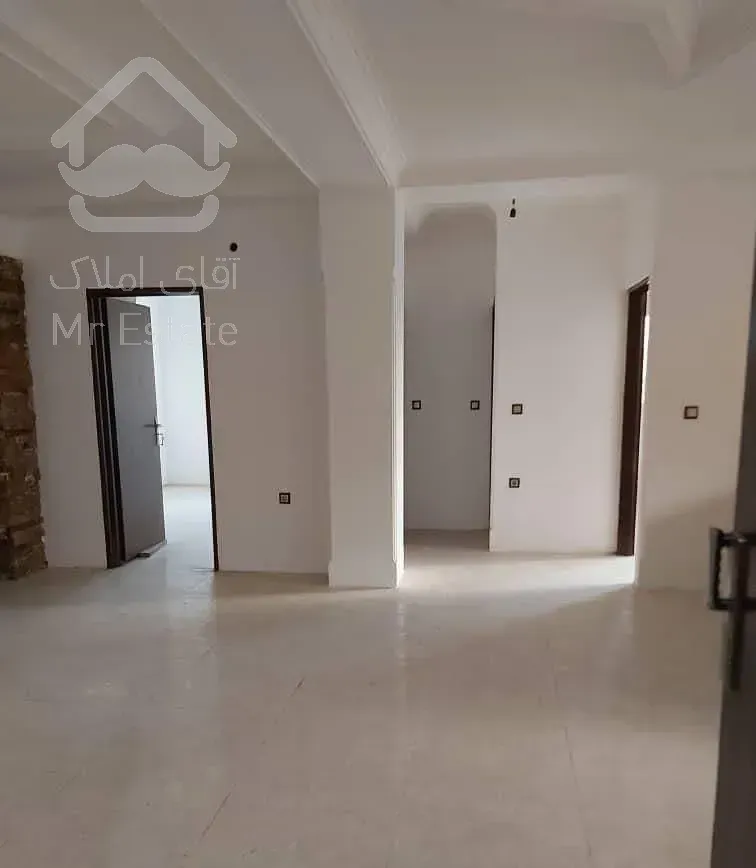 نخست وزیری۱۰۰متر۲خوابه ویو دریا کلید نخورده