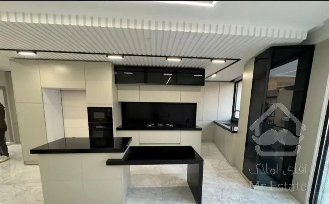 95متر نوساز فاز3 سمت آفتاب