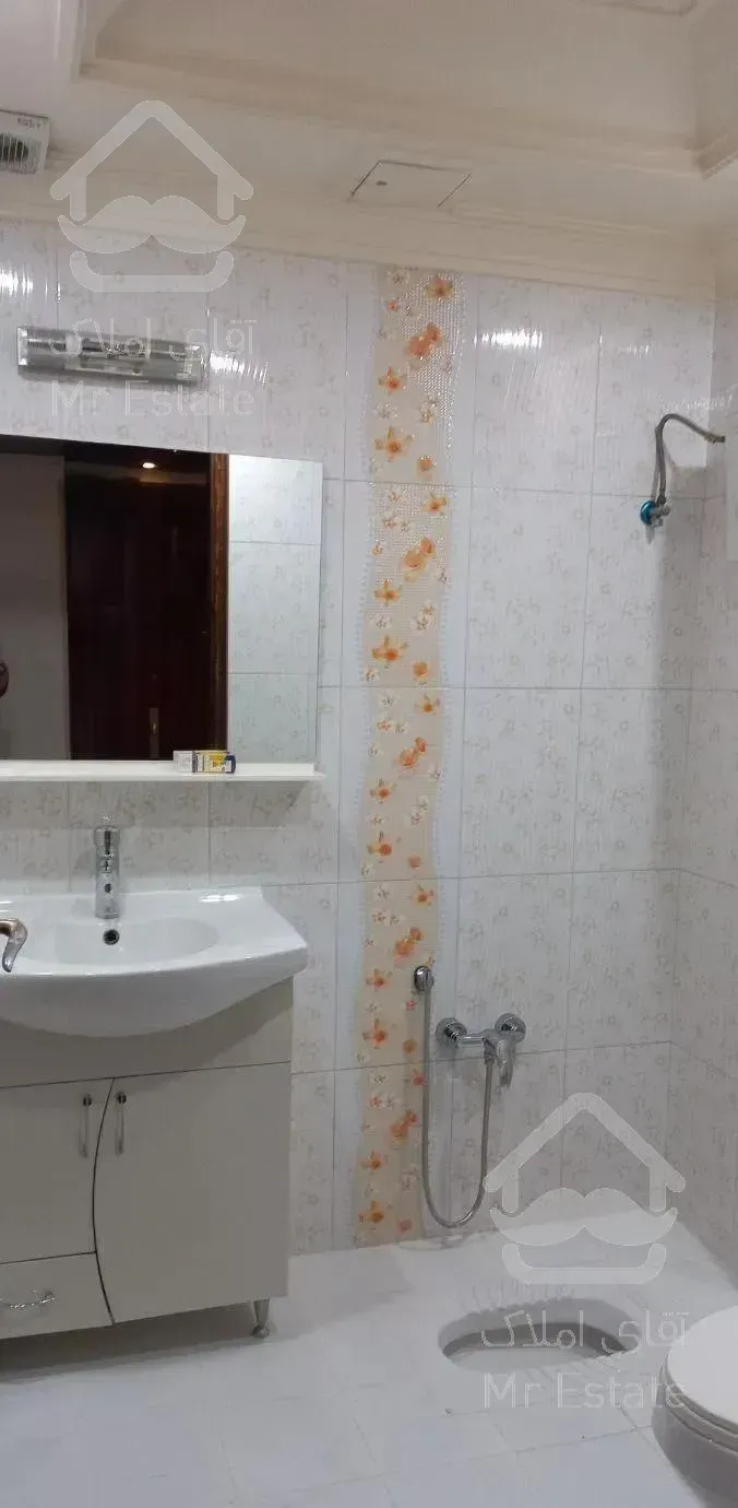 آپارتمان مسکونی۱۰۰متر دو خوابه  ظفر