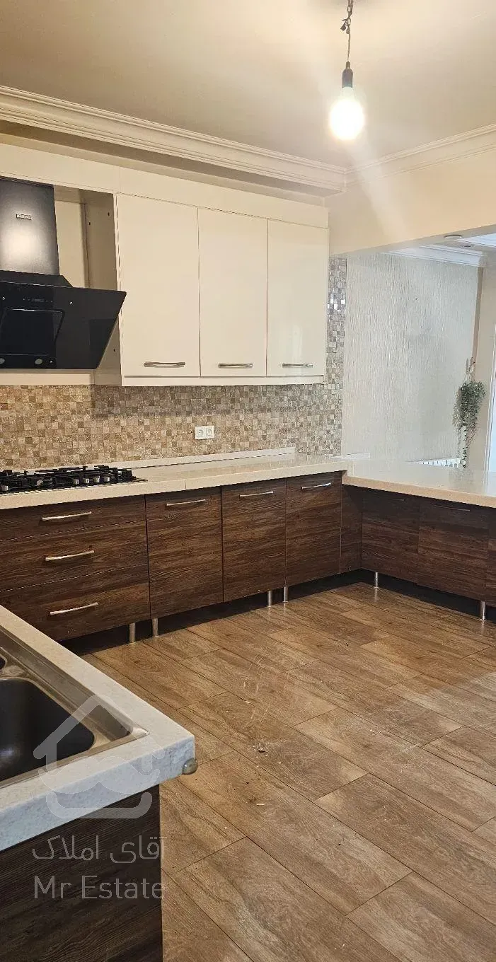 ۱۲۷متر ۳خواب ونک شیخ بهایی آرارات ( ویو ابدی)