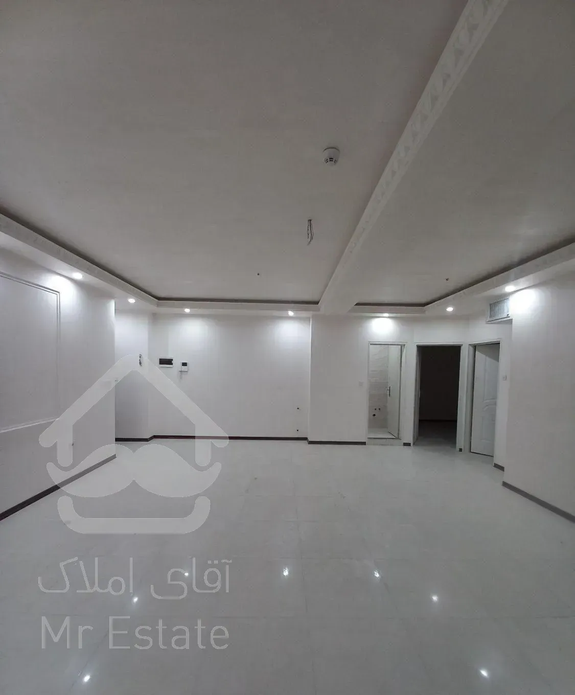 ۱۰۰ متری/کلید نخورده/فول امکانات