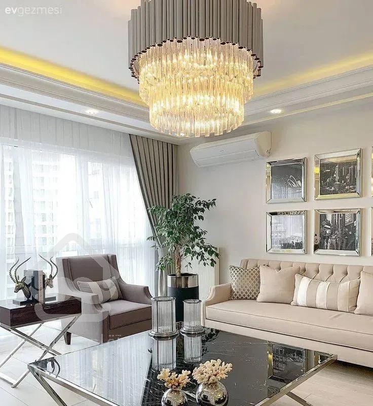 ۳۰۰ متر نیاوران (کلید نخورده) بی‌نقص